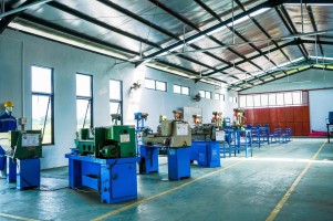 Area Mesin Bubut dan Mesin Perkakas