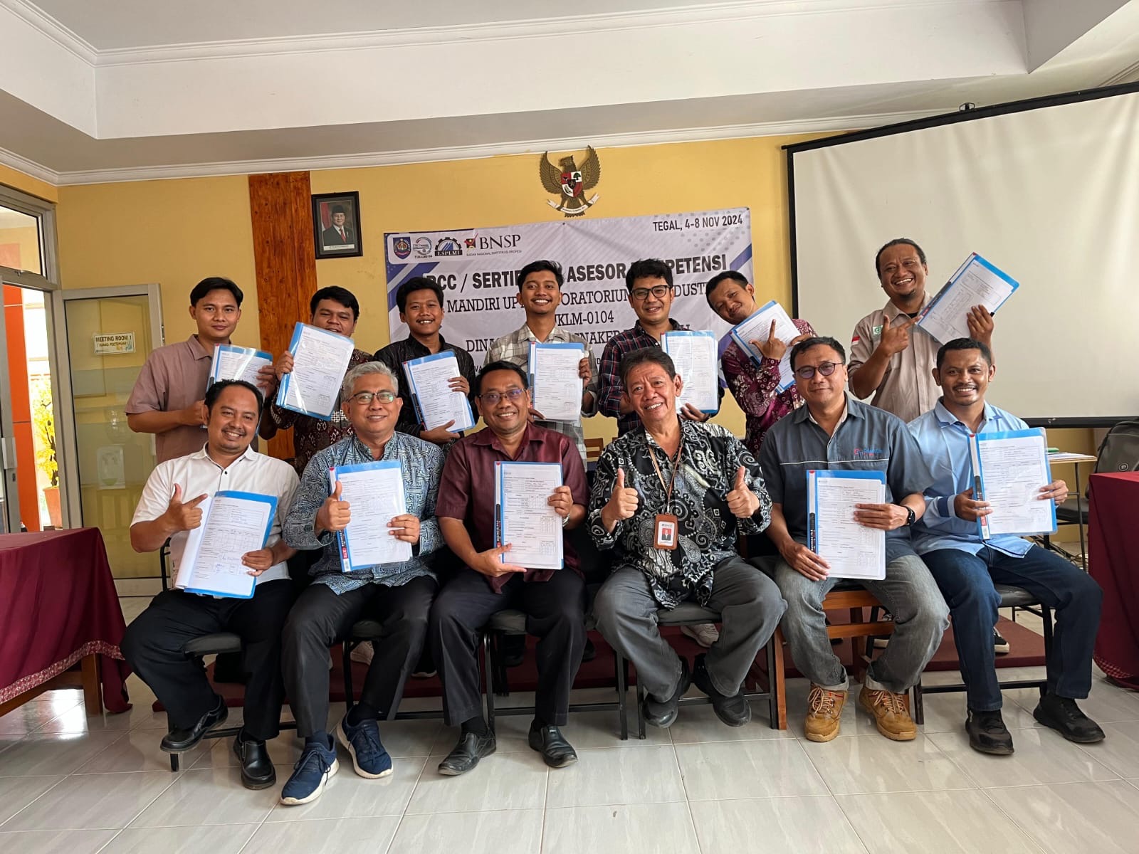 3 Dosen Prodi Mesin Poltek Harber mengikut sertifikasi asesor kompetensi (BNSP)